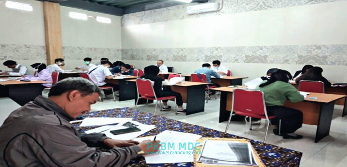Kegiatan UPK T.A 2021-2022/UPK Paket A,B,C/Foto Bersama siswa Paket C 